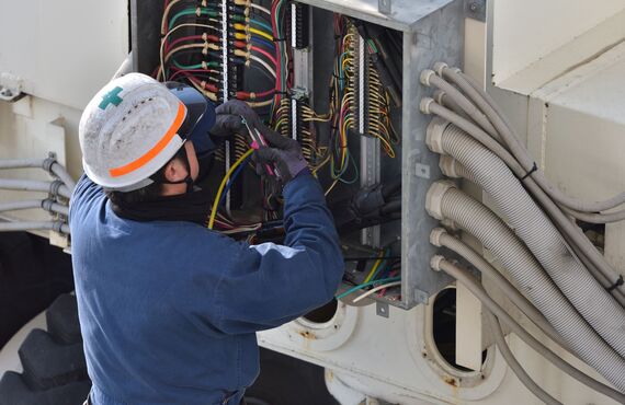 荒尾市で電気工事を承る株式会社ケン・ショウに就職したい方を大歓迎しております